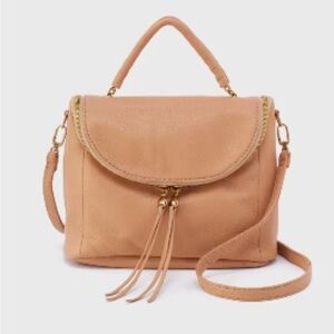 EUC HOBO INTERNATIONAL FERN SATCHEL IN SANDSTORM ( LIGHT TAN )